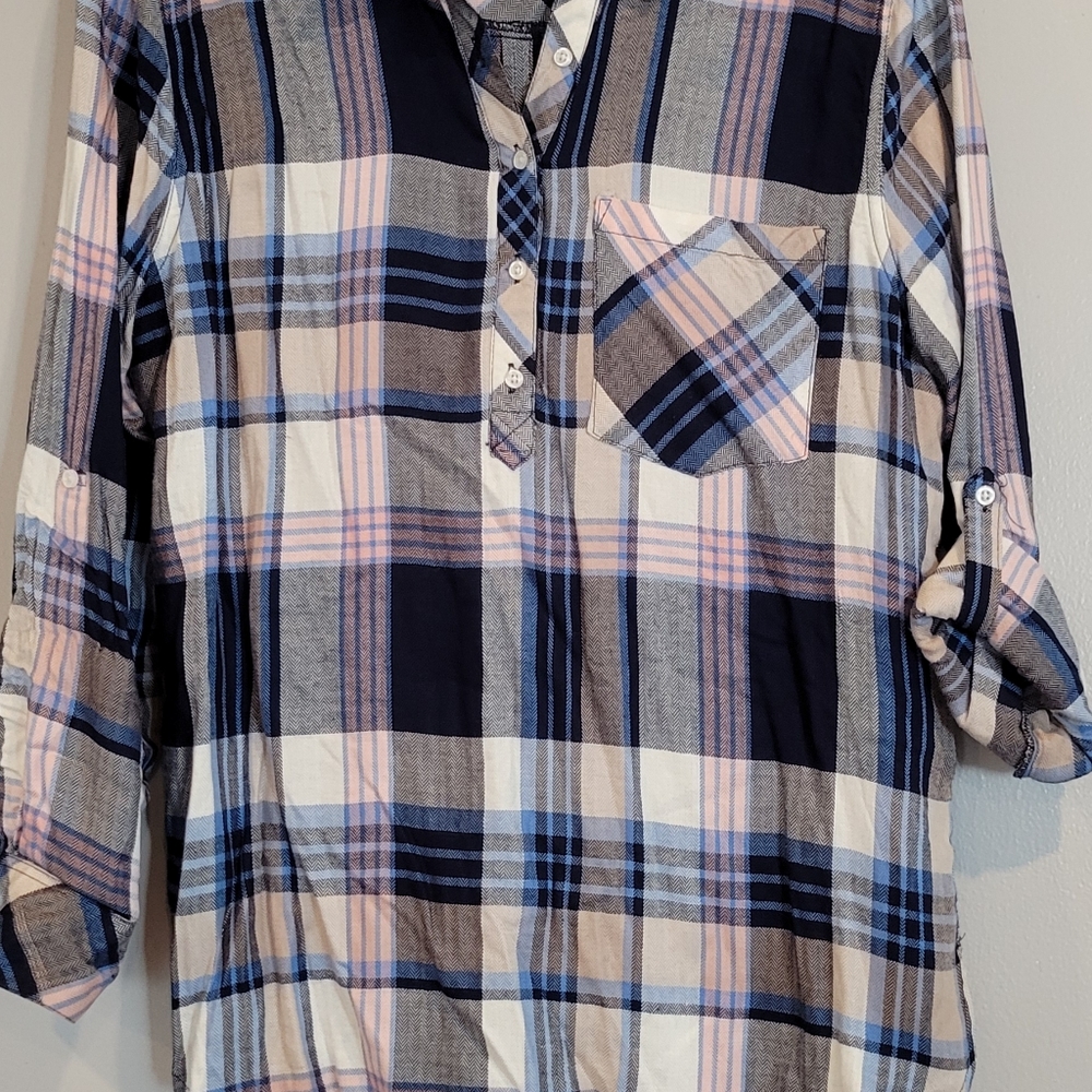Shirt - Picture 3 of 3